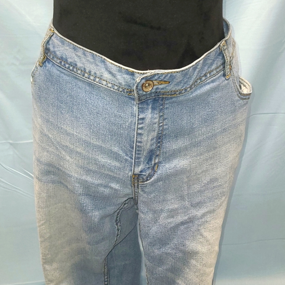 Rebel by Right size 24 blue Jeans.